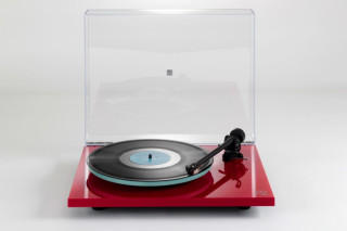 Rega Planar 2 med ND3 pickup hos Larsbengtsson.se
